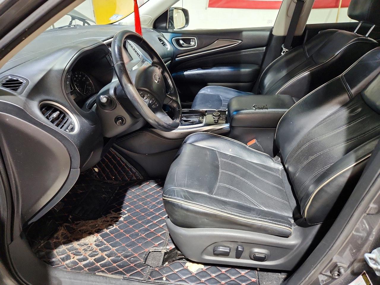 INFINITI Qx Base