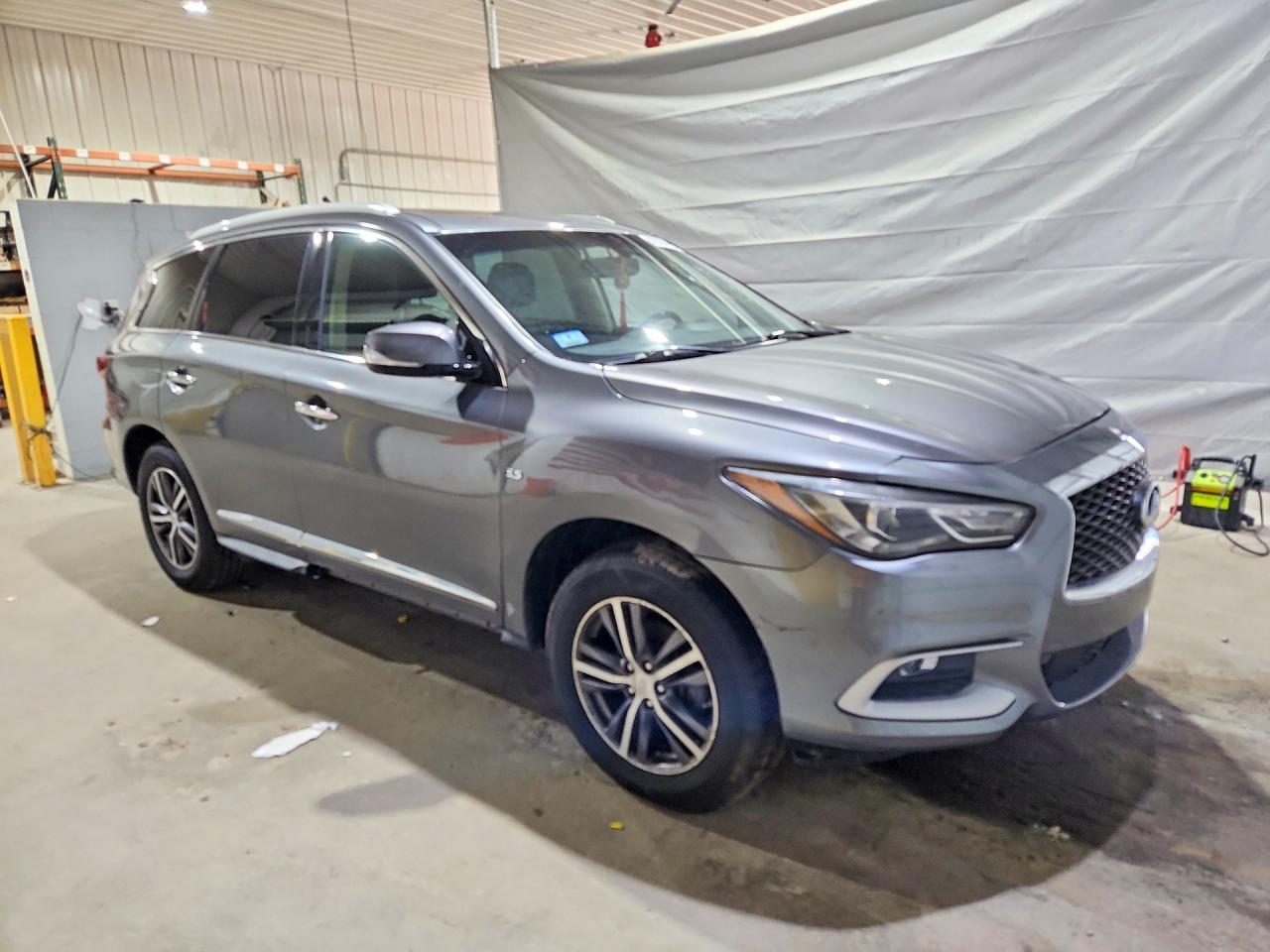 INFINITI Qx Base