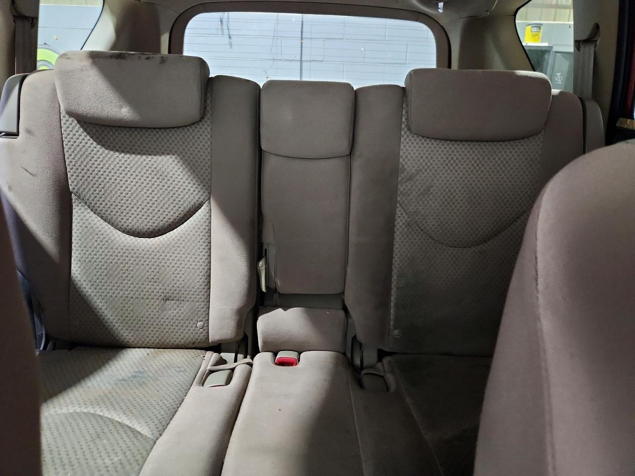 Toyota RAV4 Base