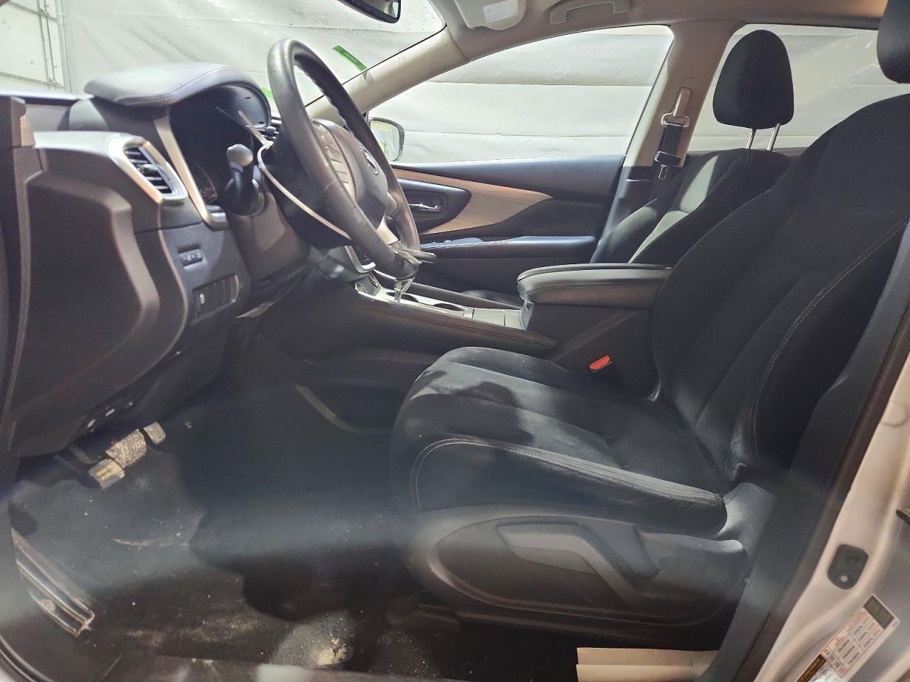 Nissan Murano S