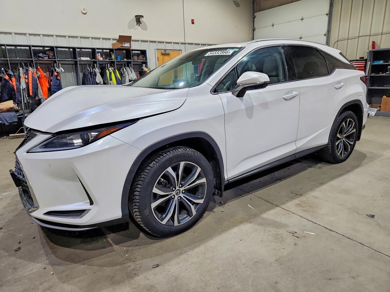 Salvage Lexus RX Image