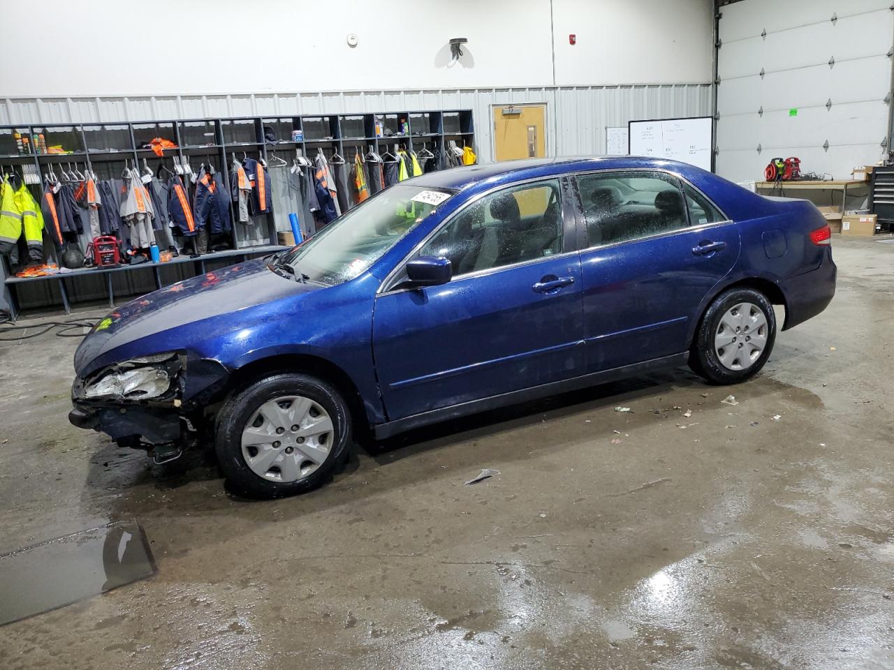 Salvage Honda Accord Image