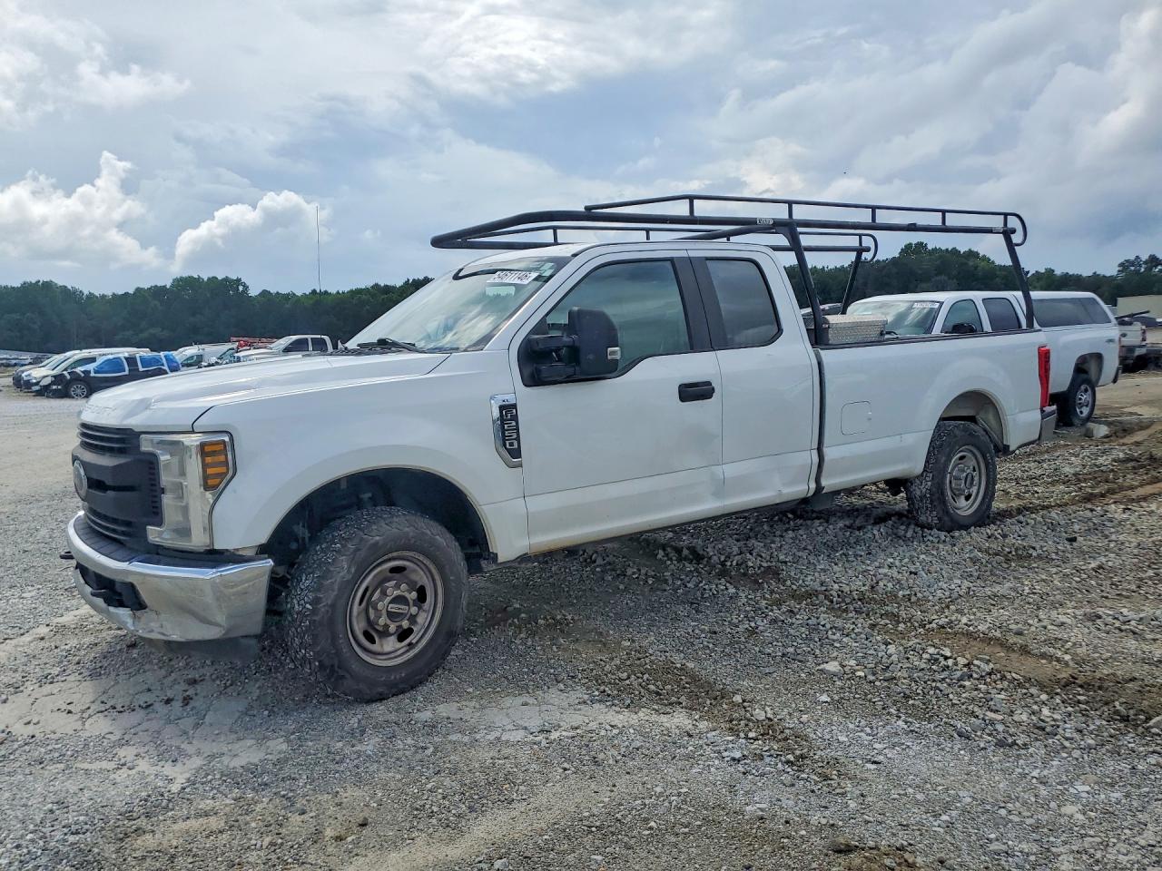 Salvage Ford F-250 Image