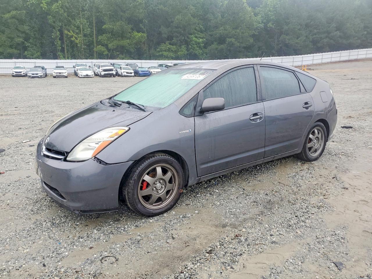 Salvage Toyota Prius Image