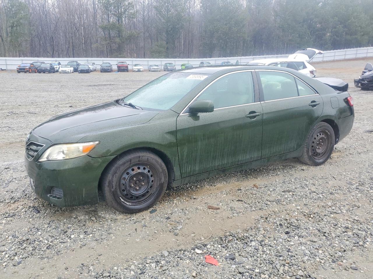 Salvage Toyota Camry Image
