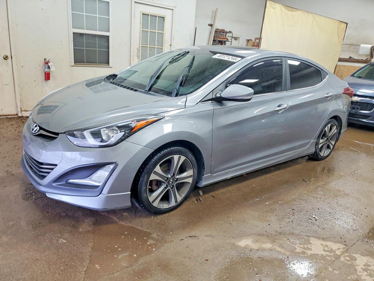 Salvage Hyundai ELANTRA Image