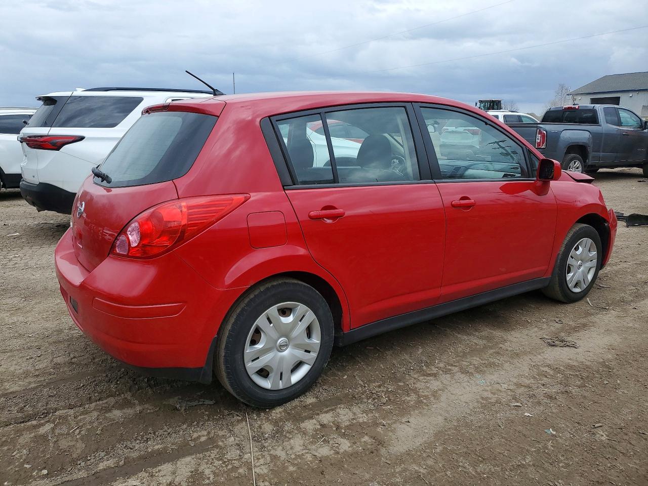 Nissan Versa 1.8 S