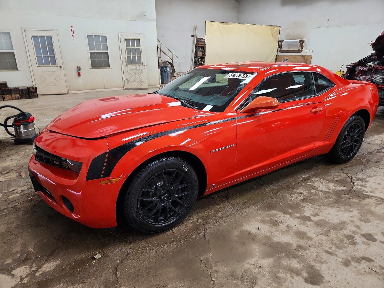 Salvage Chevrolet Camaro Image