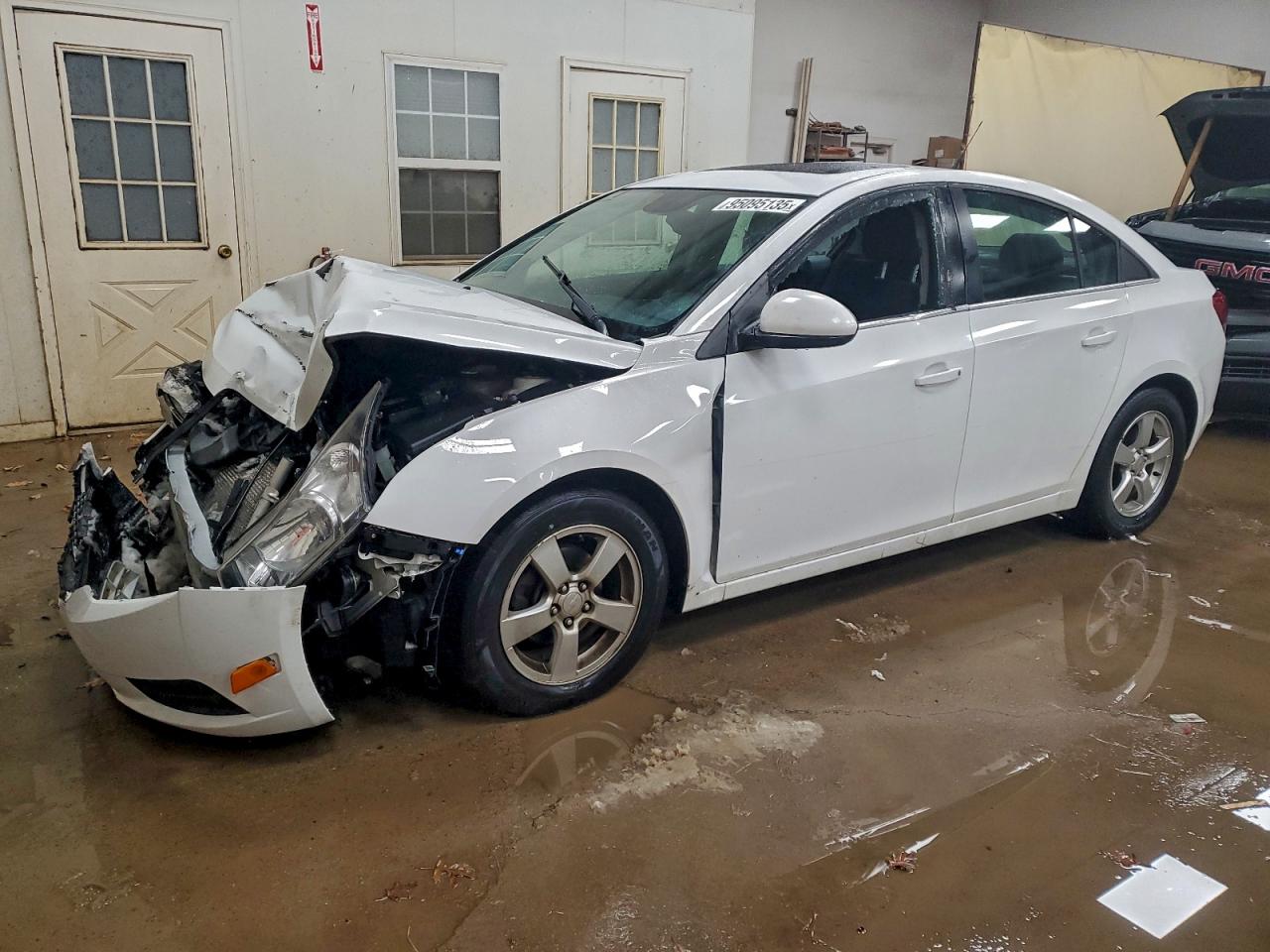 Salvage Chevrolet Cruze Image