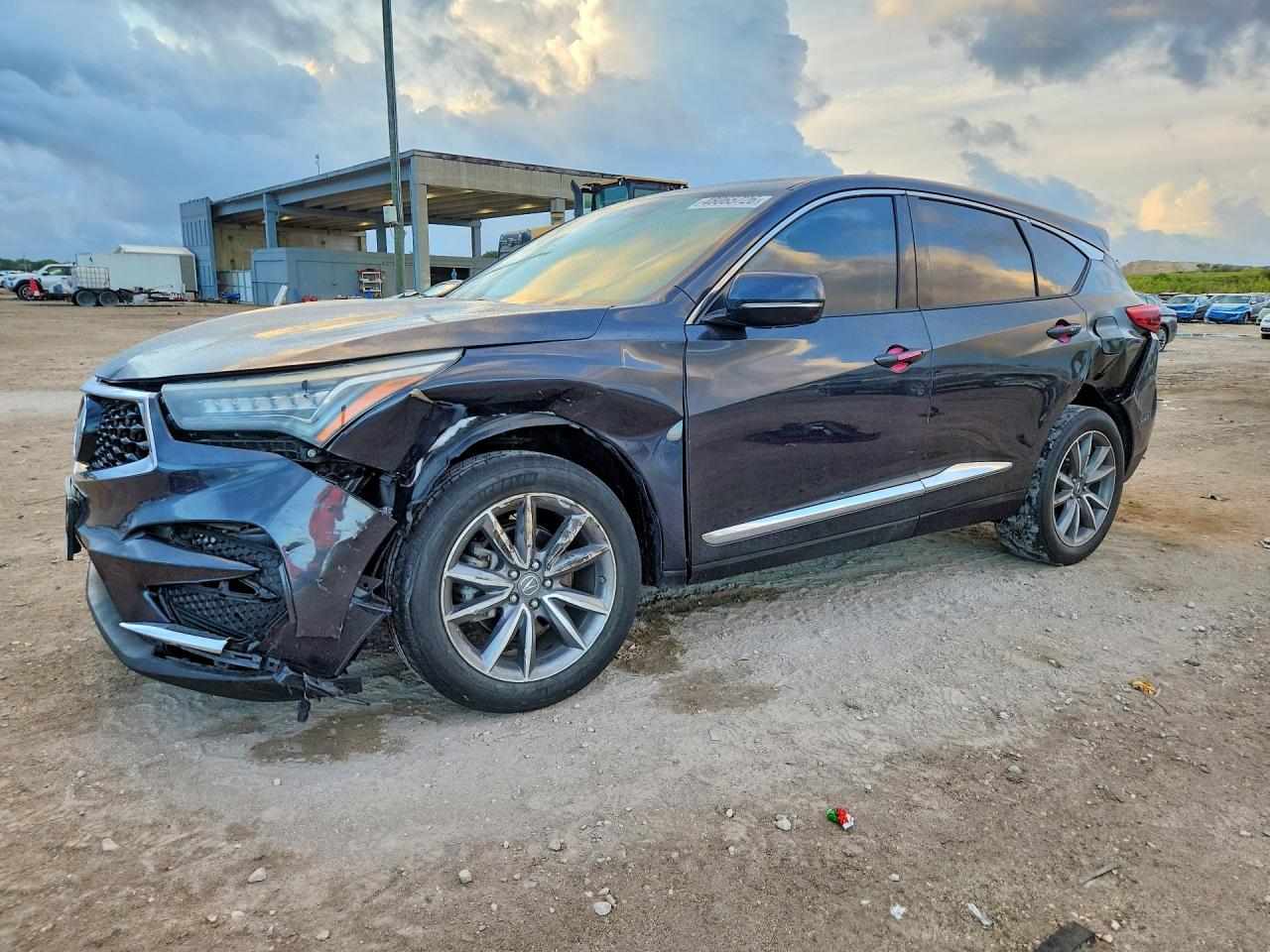 Salvage Acura RDX Image