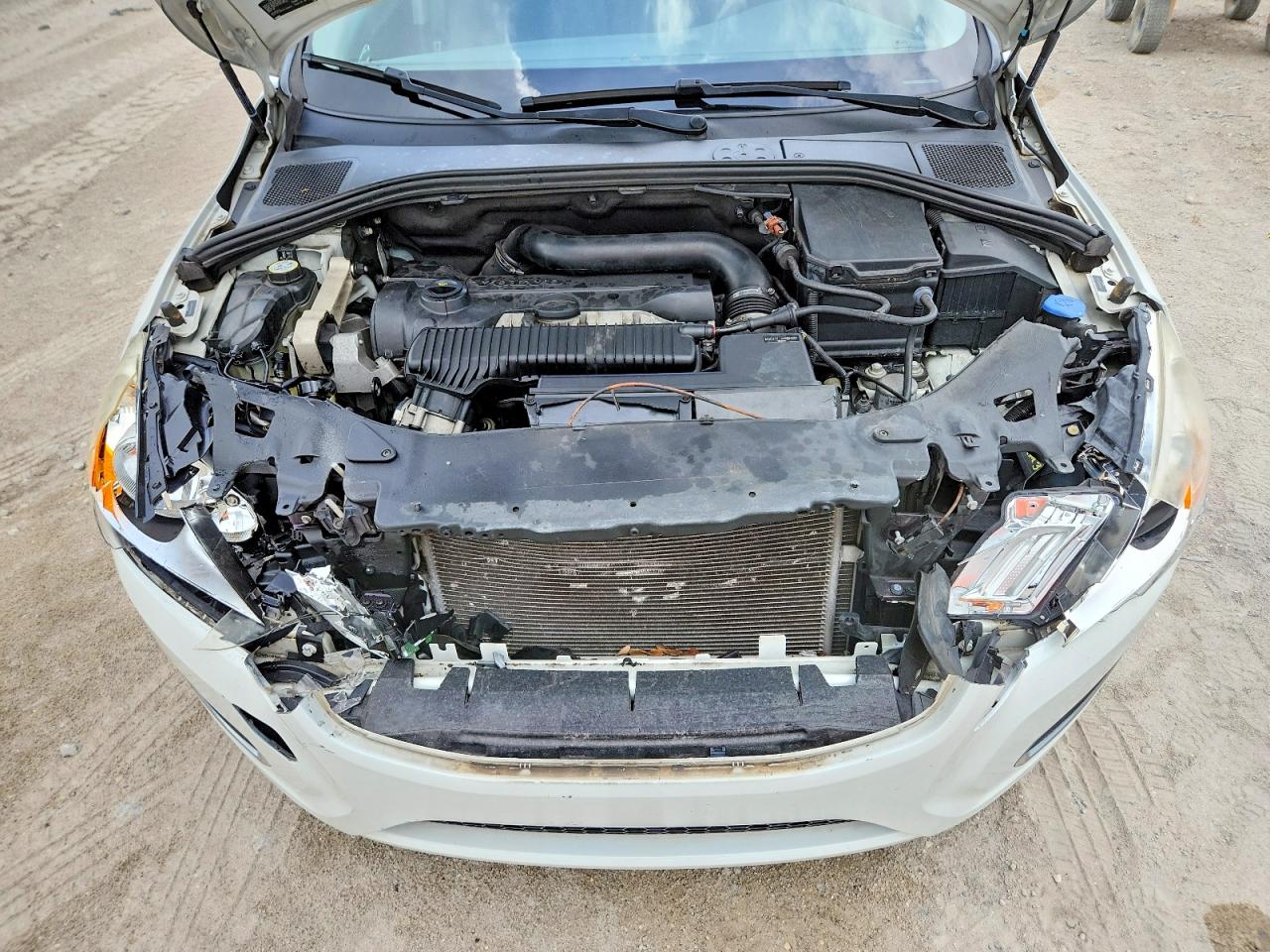 Volvo S60 T5