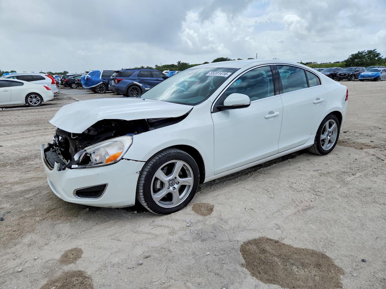 Salvage Volvo S60 Image