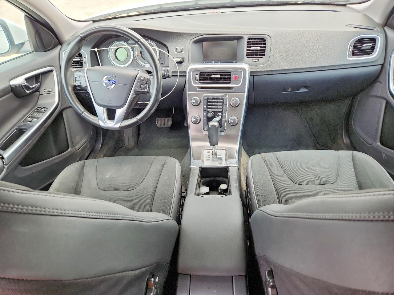 Volvo S60 T5