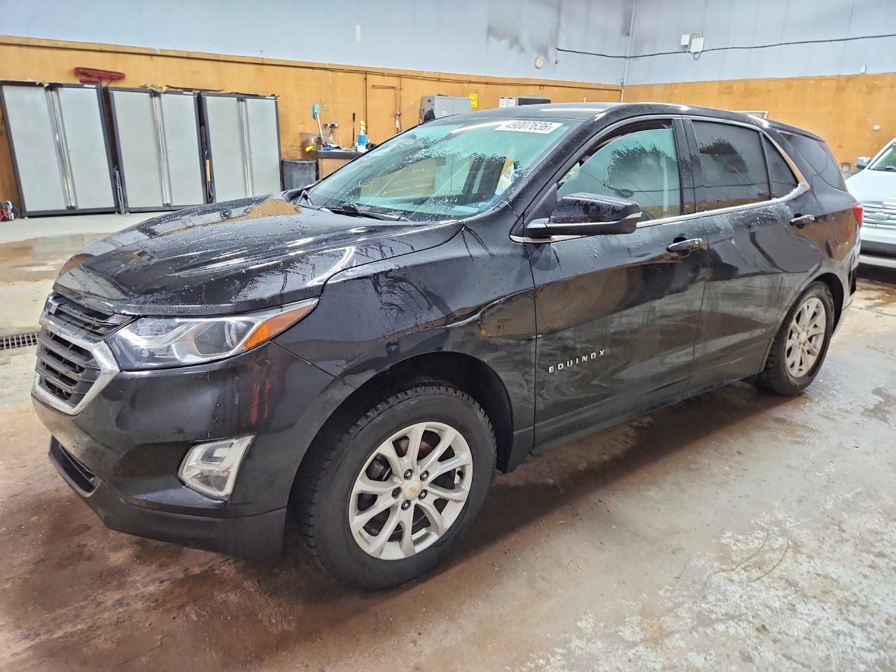 Salvage Chevrolet Equinox Image