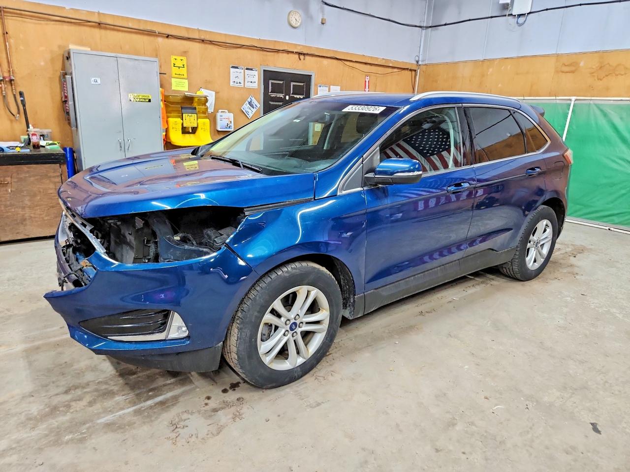 Salvage Ford Edge Image