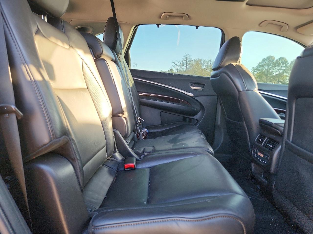 Acura MDX Advance