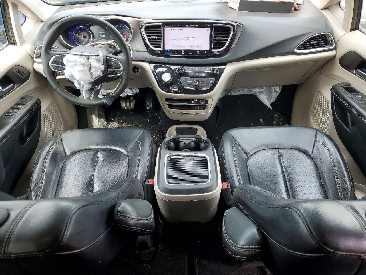 Chrysler Pacifica Touring L