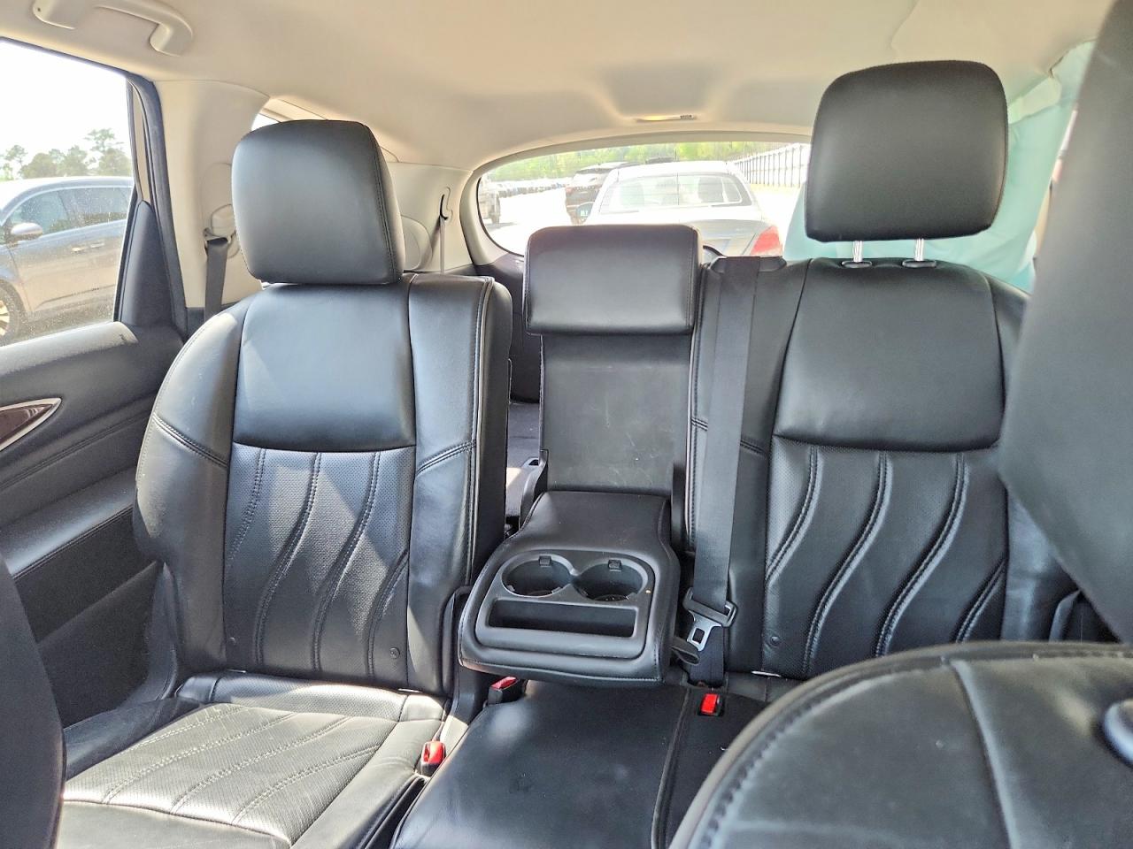 INFINITI JX35 Base