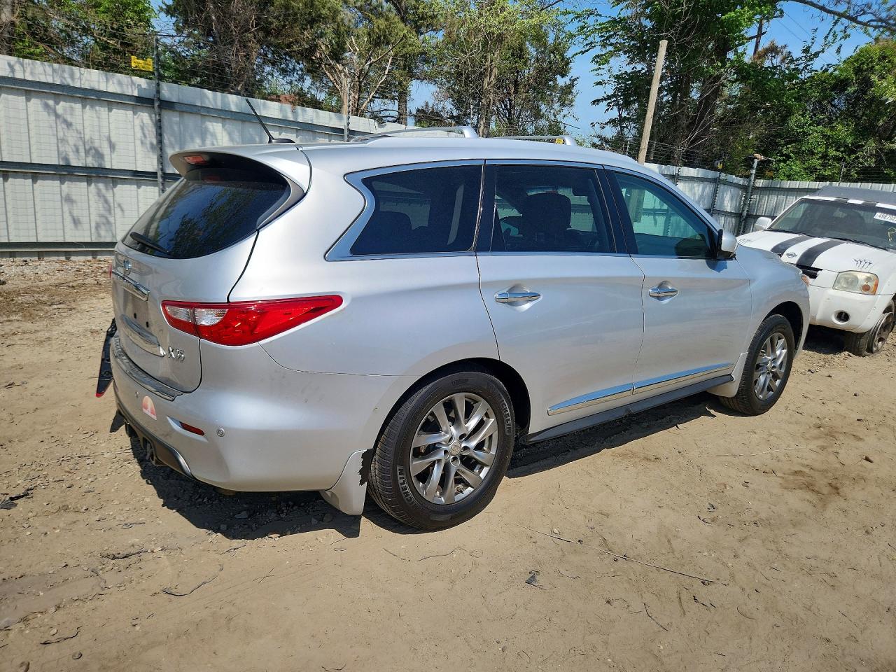 INFINITI JX35 Base