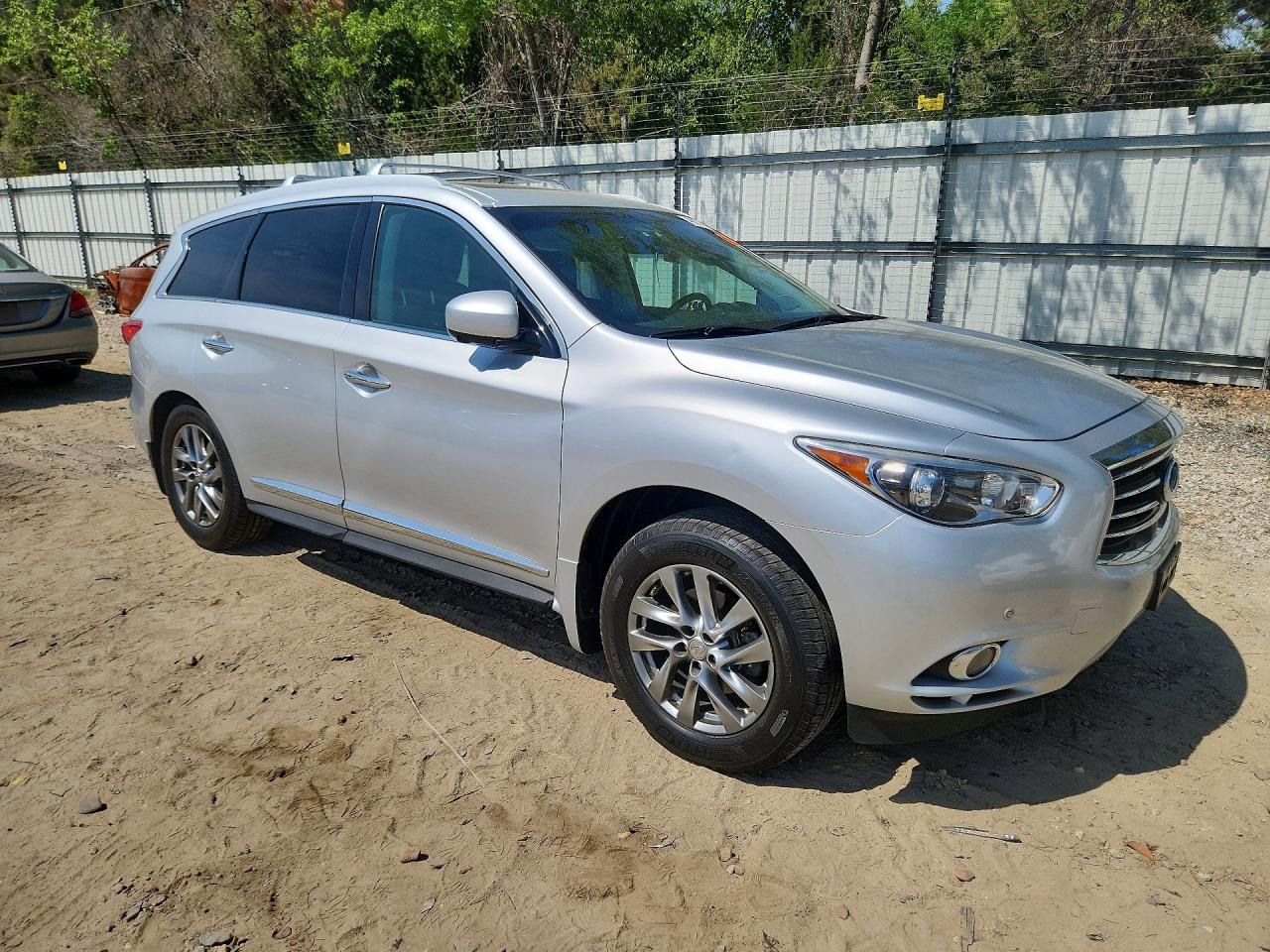 INFINITI JX35 Base
