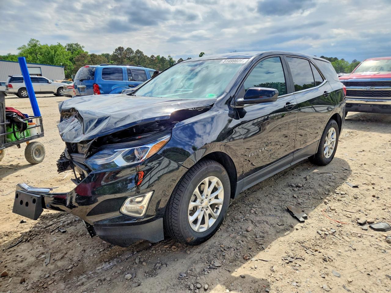Salvage Chevy Equinox Image