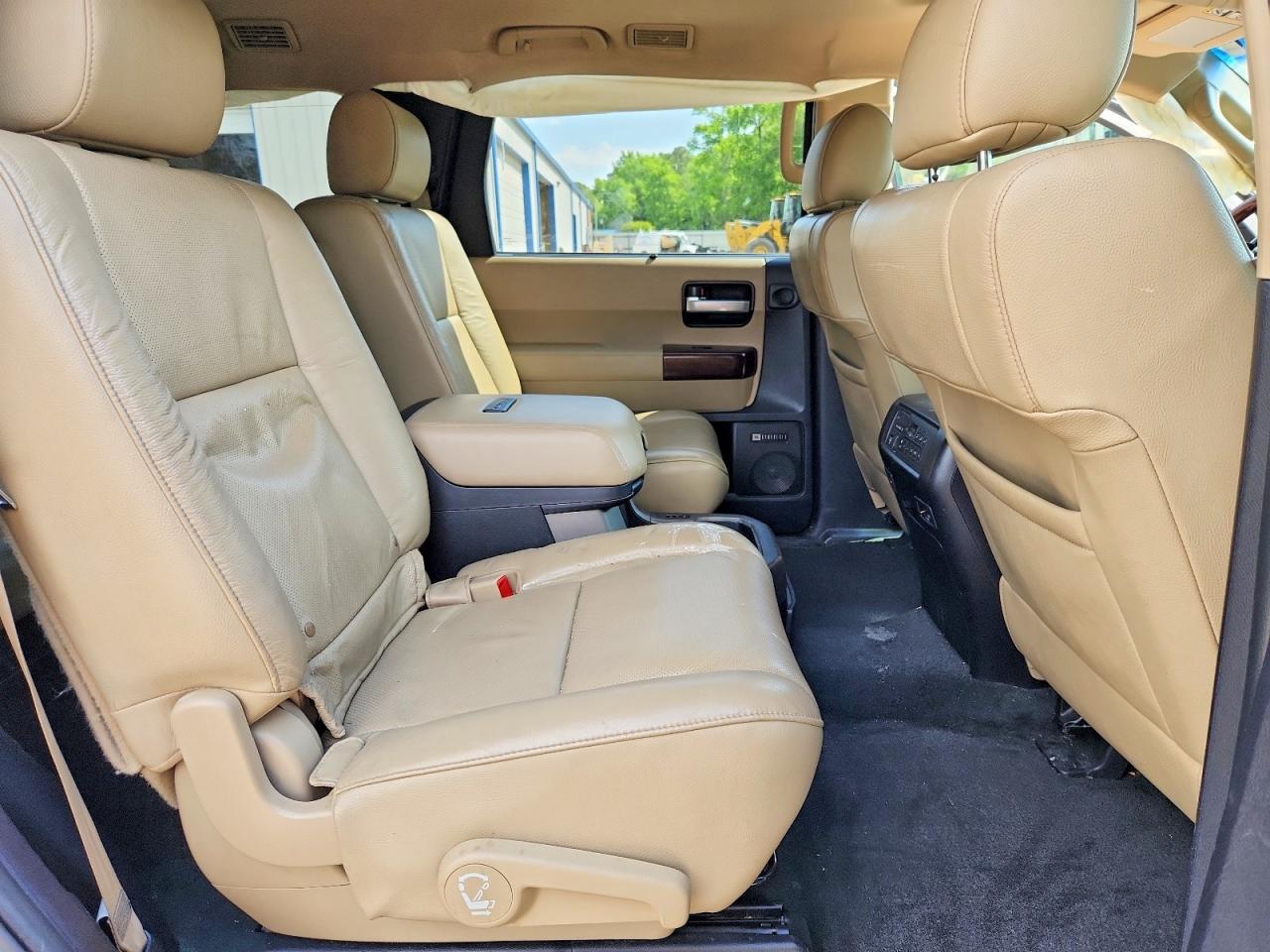 Toyota Sequoia Platinum