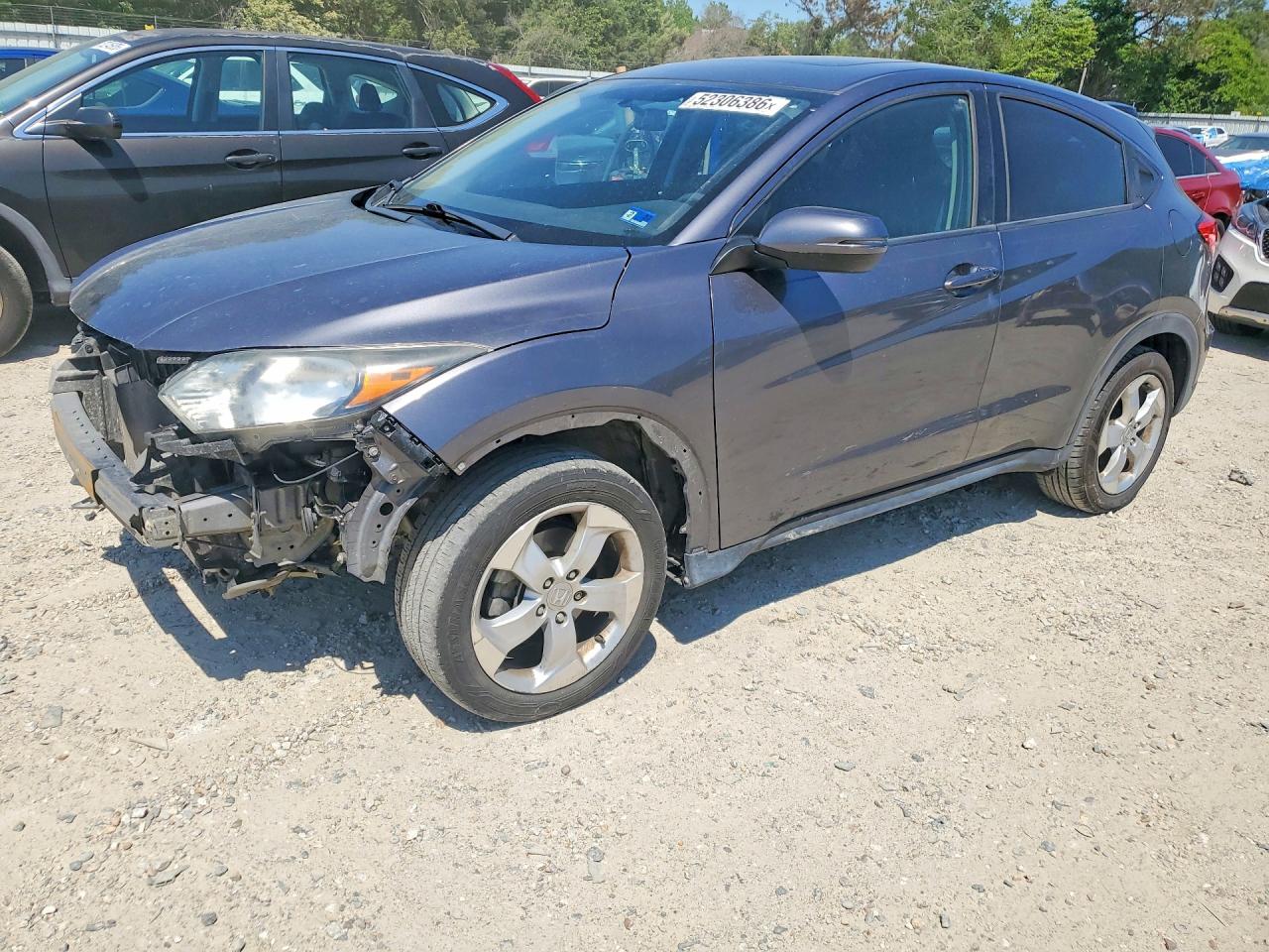 Salvage Honda HR-V Image