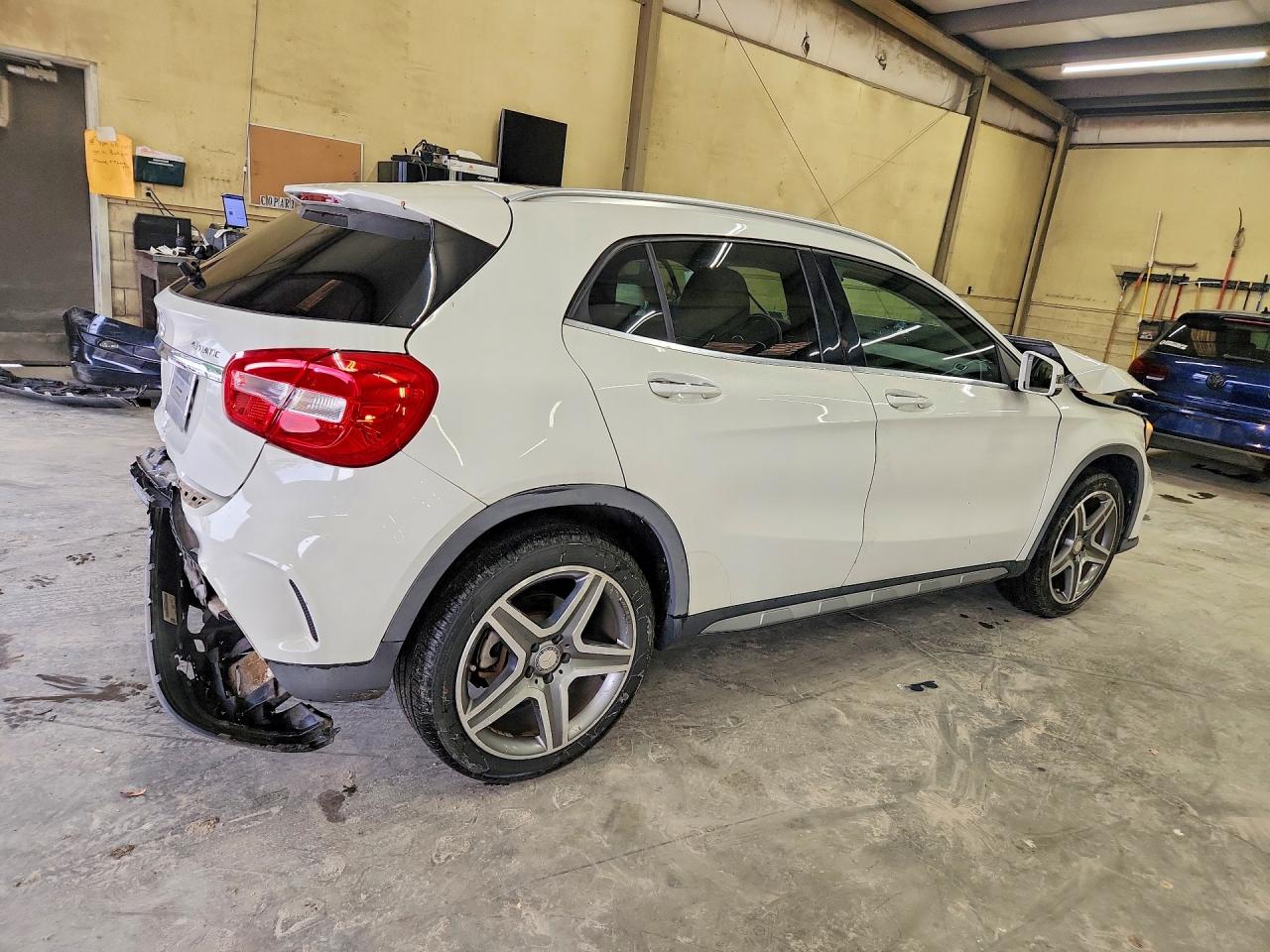 Mercedes-Benz GLA 250 4matic