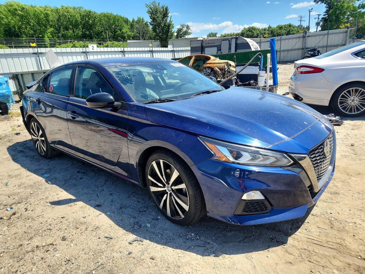 Nissan Altima Sr