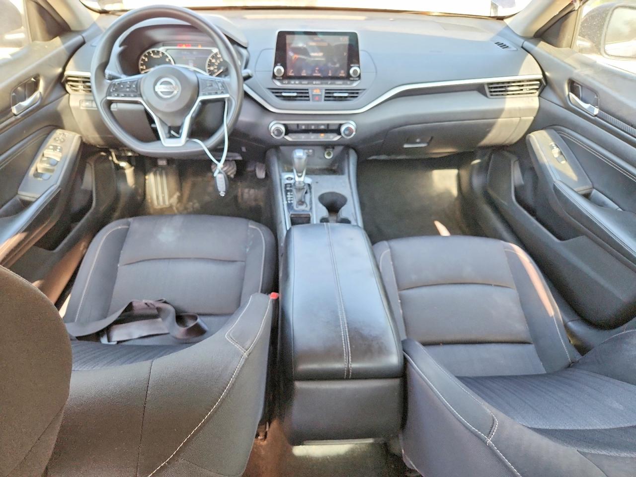 Nissan Altima S