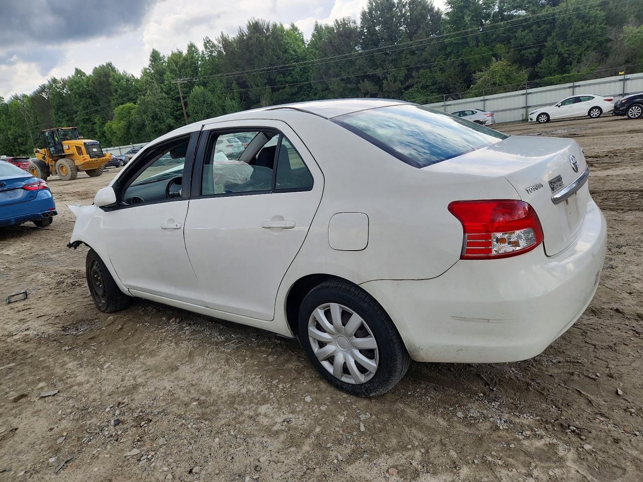 Toyota Yaris Base