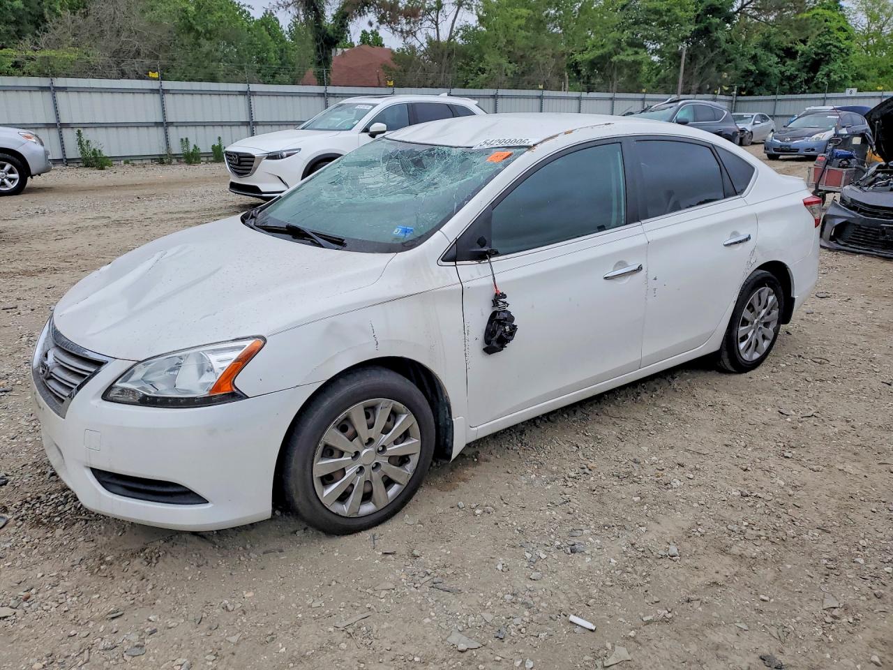 Salvage Nissan Sentra Image