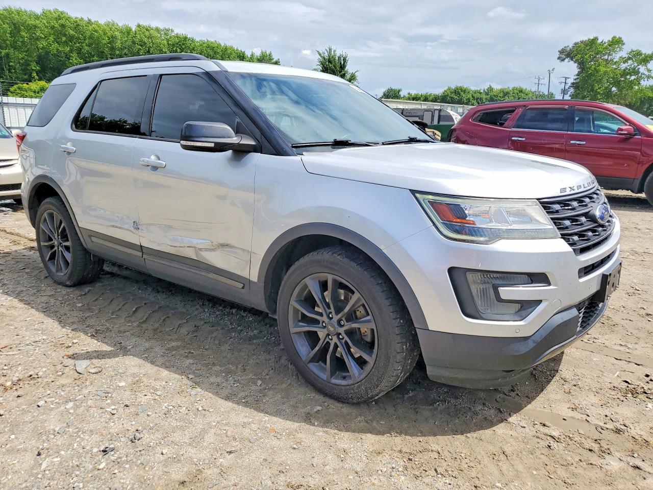 Ford Explorer Xlt