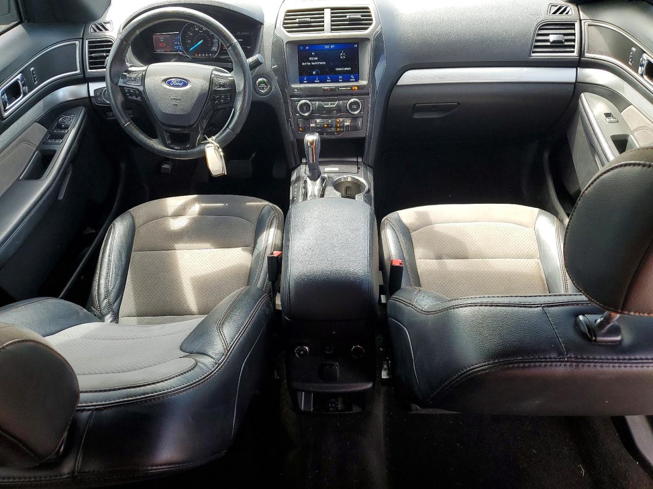 Ford Explorer Xlt