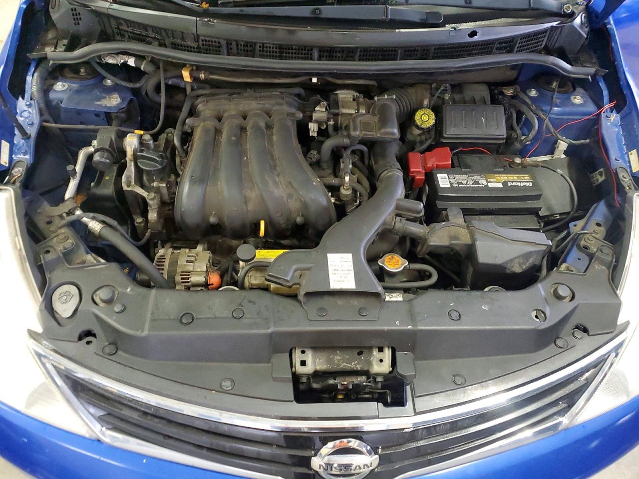 Nissan Versa 1.8 S