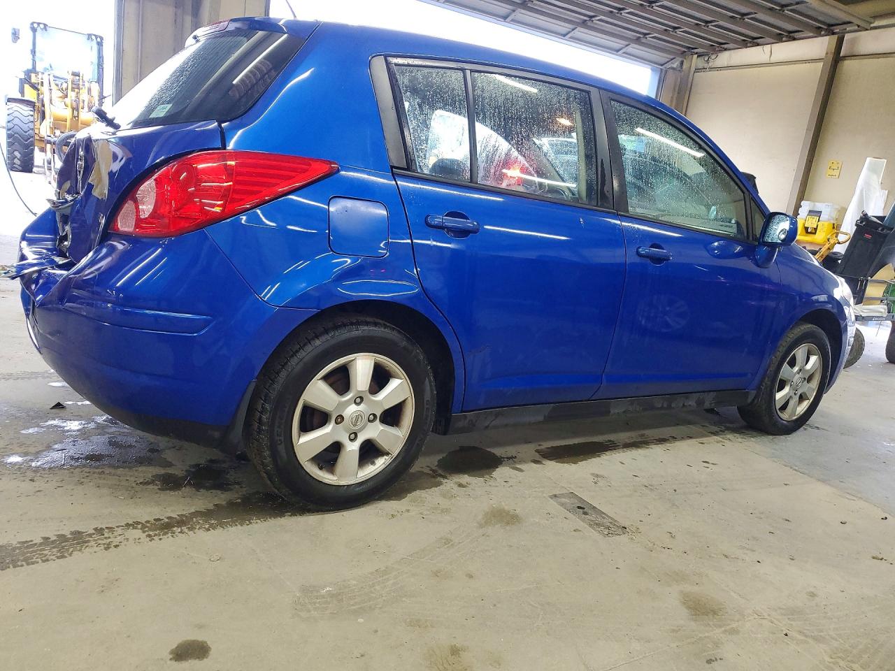 Nissan Versa 1.8 S