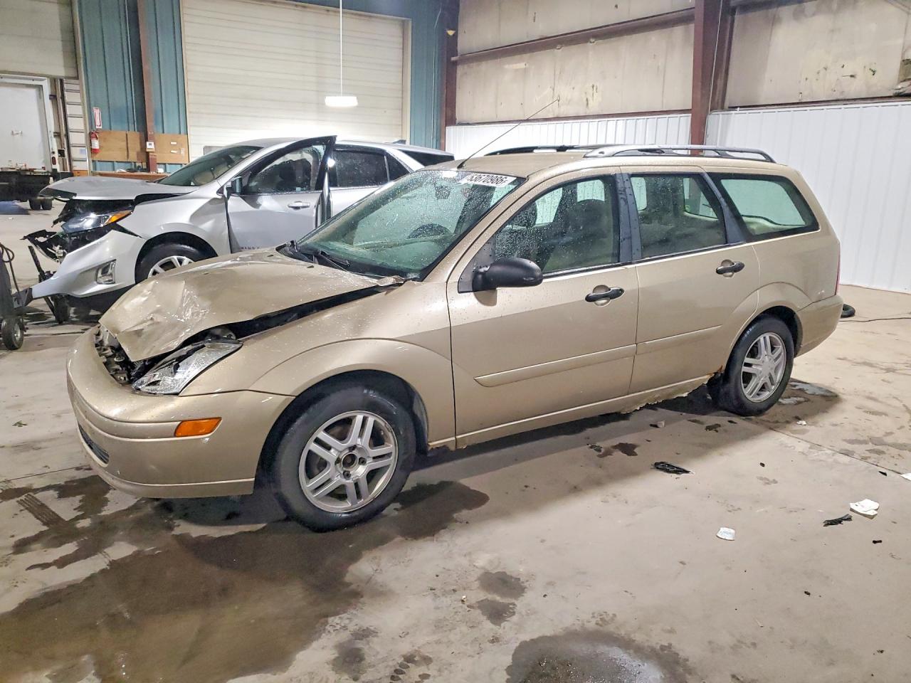 Salvage Ford Focus Image