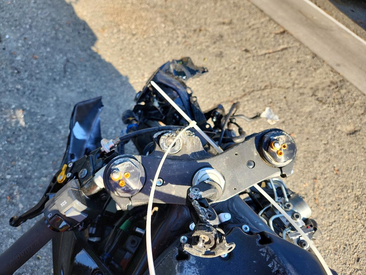 Yamaha Yzf600
