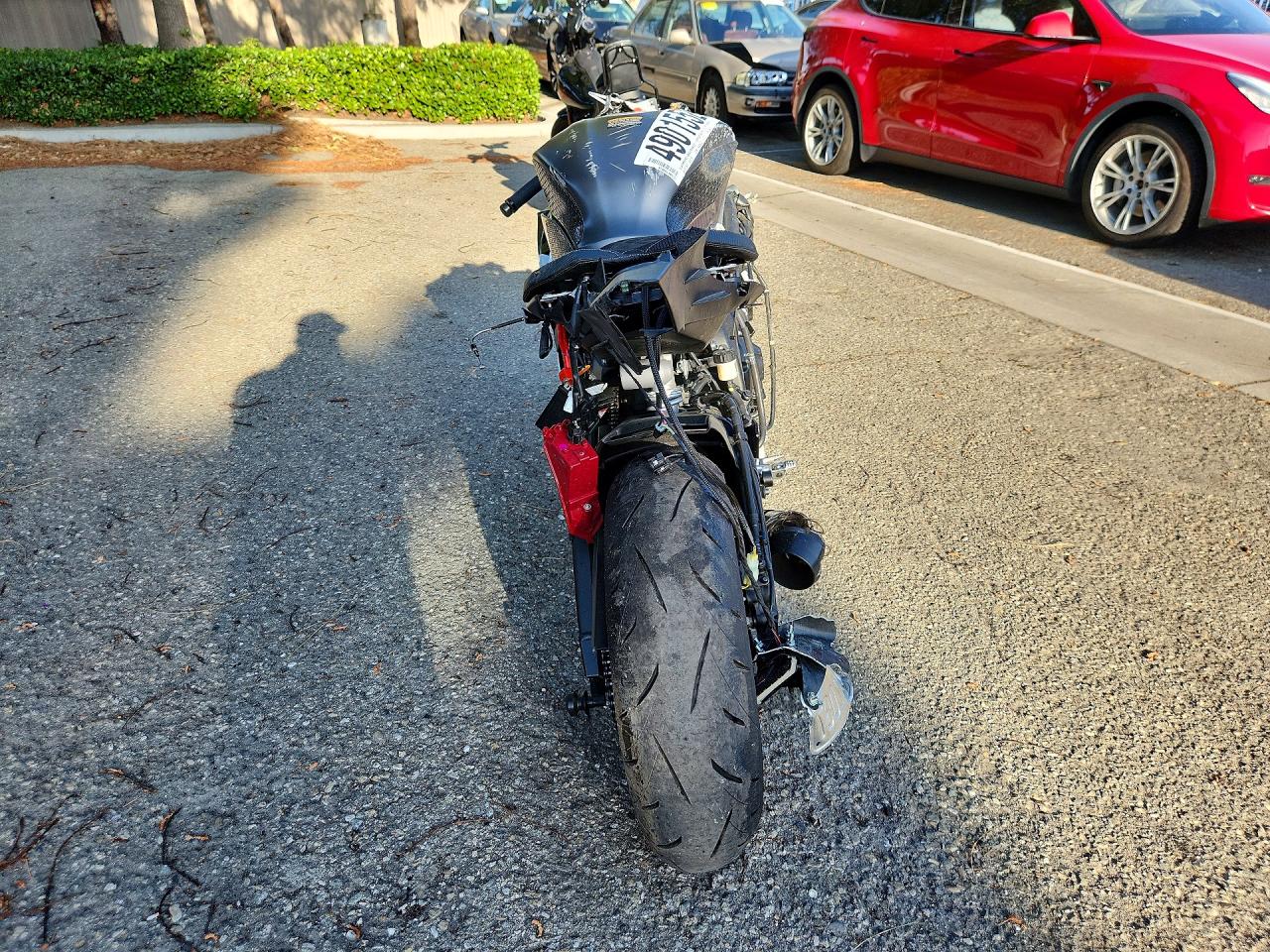 Yamaha Yzf600