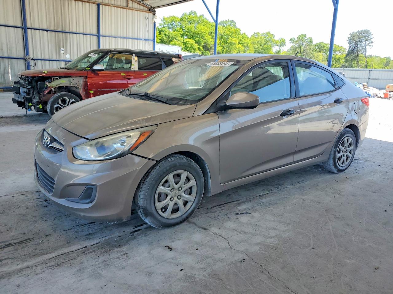 Salvage Hyundai ACCENT Image