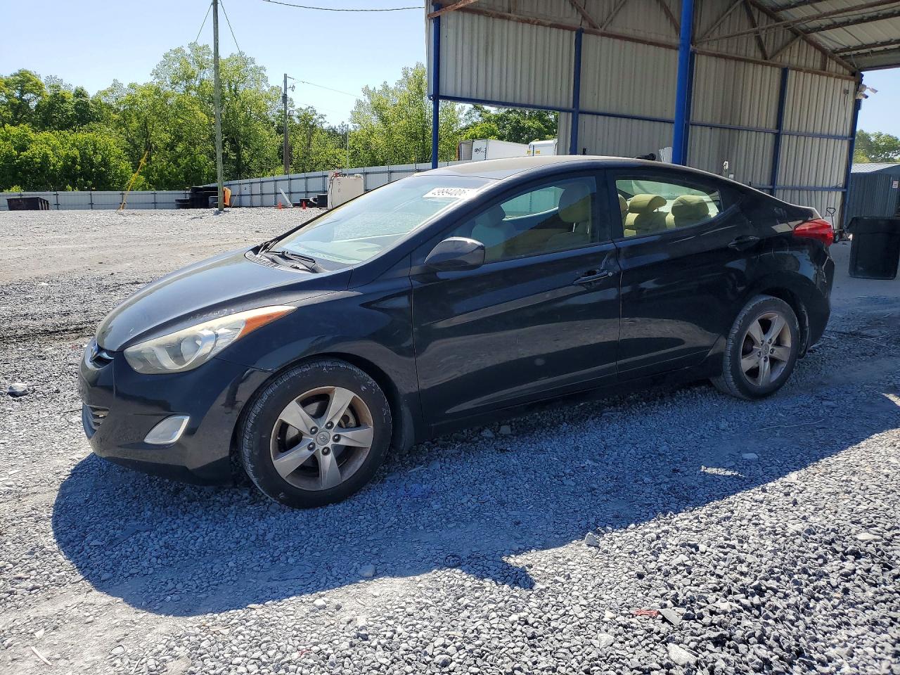 Salvage Hyundai ELANTRA Image