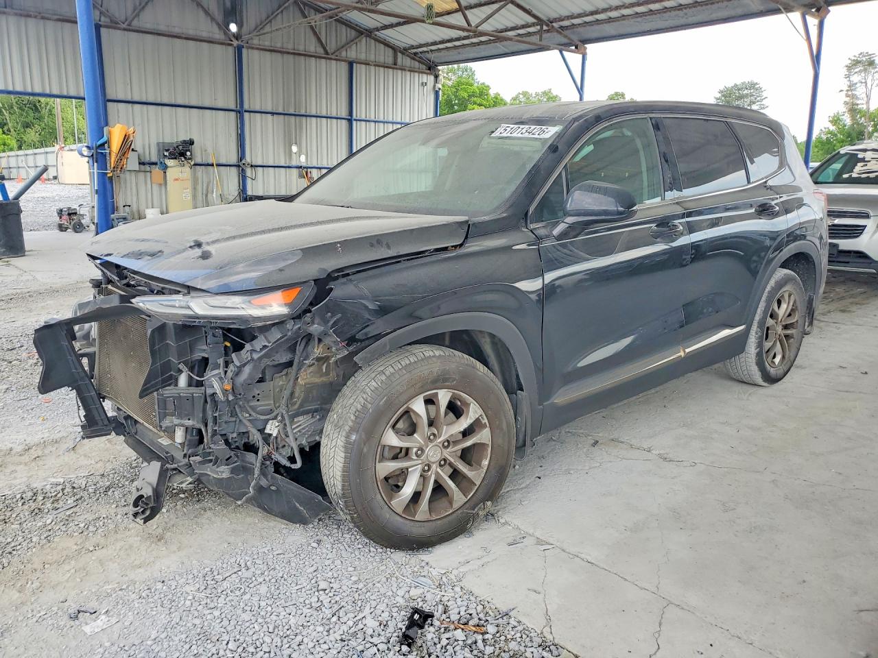 Salvage Hyundai SANTA FE Image