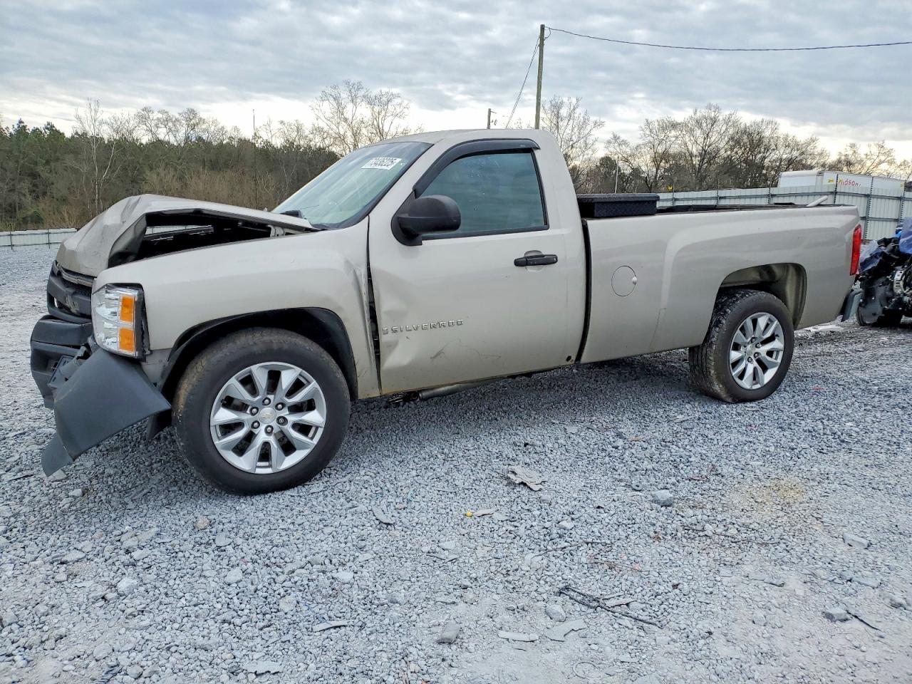 Salvage Chevrolet Silverado Image