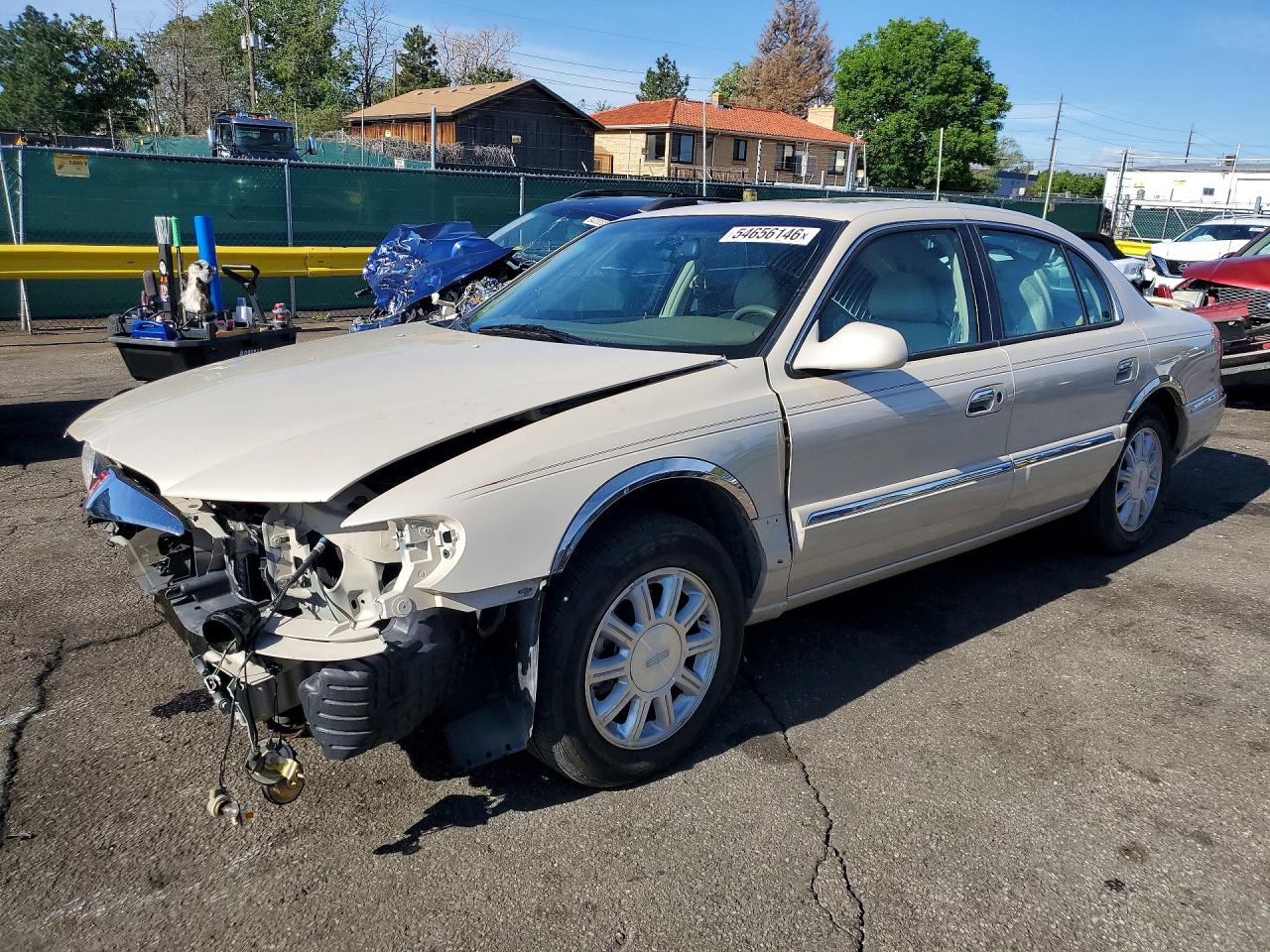 Salvage Lincoln Continental Image