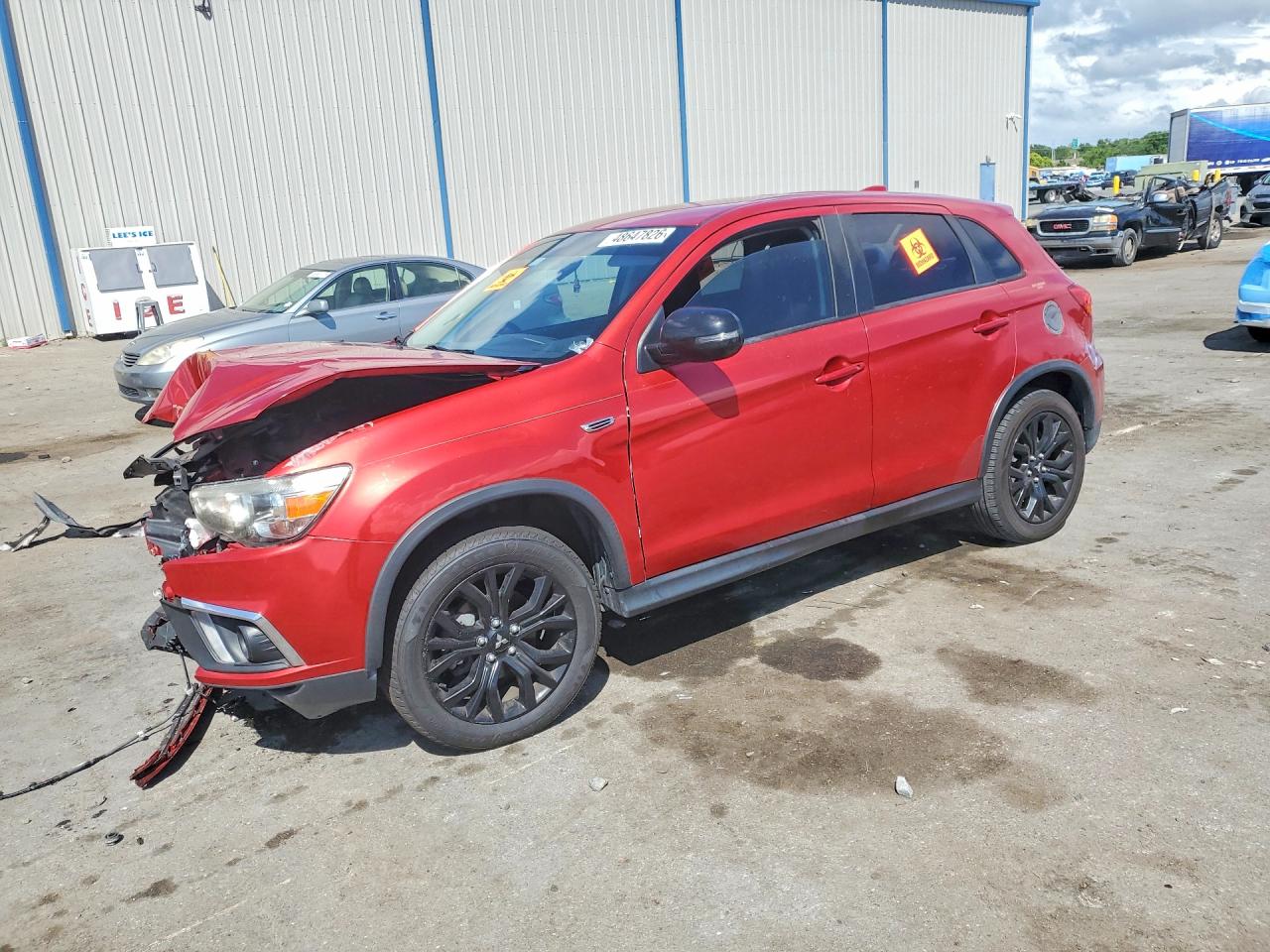 Salvage Mitsubishi Outlander Image