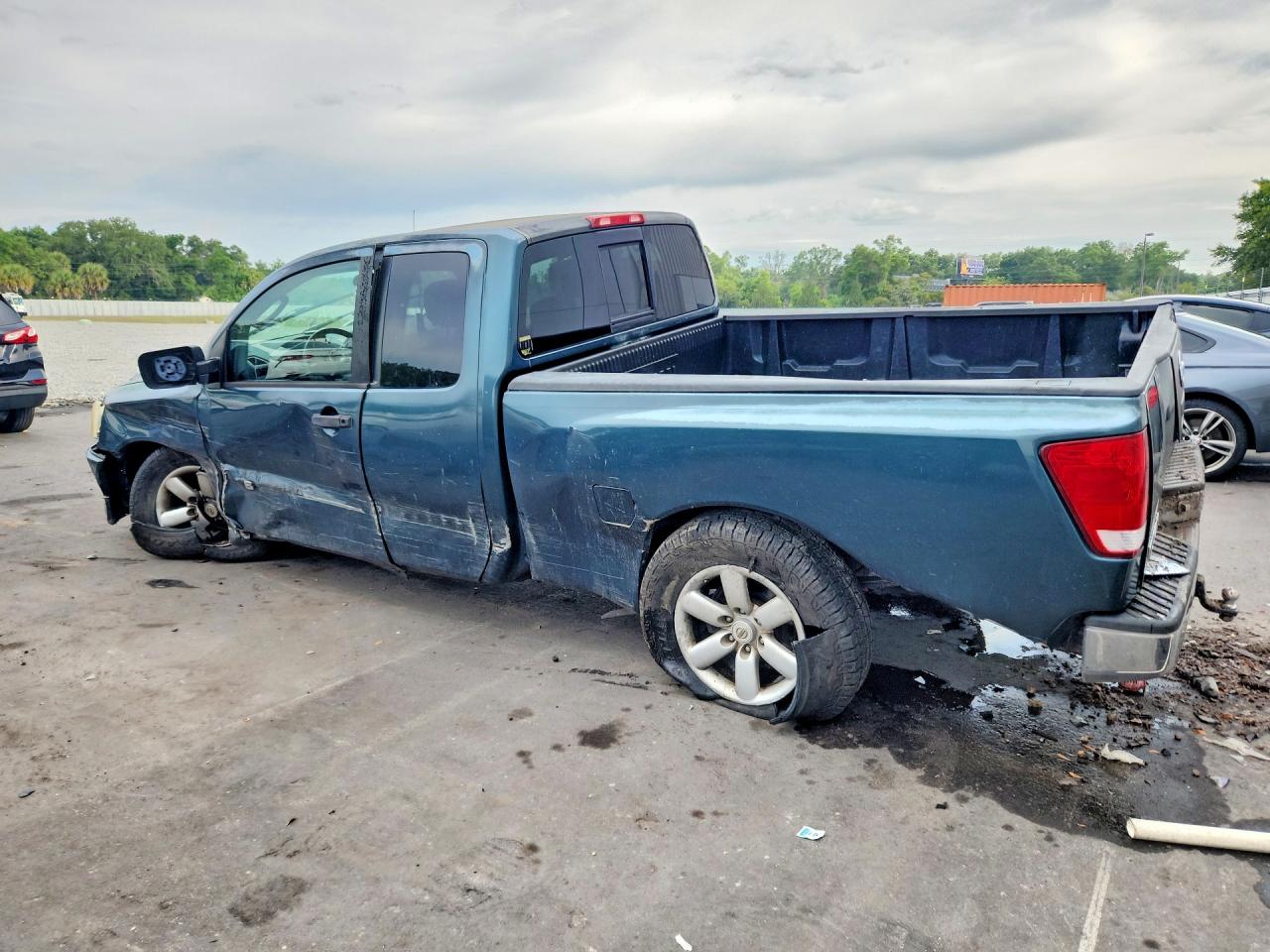 Nissan Titan Xe