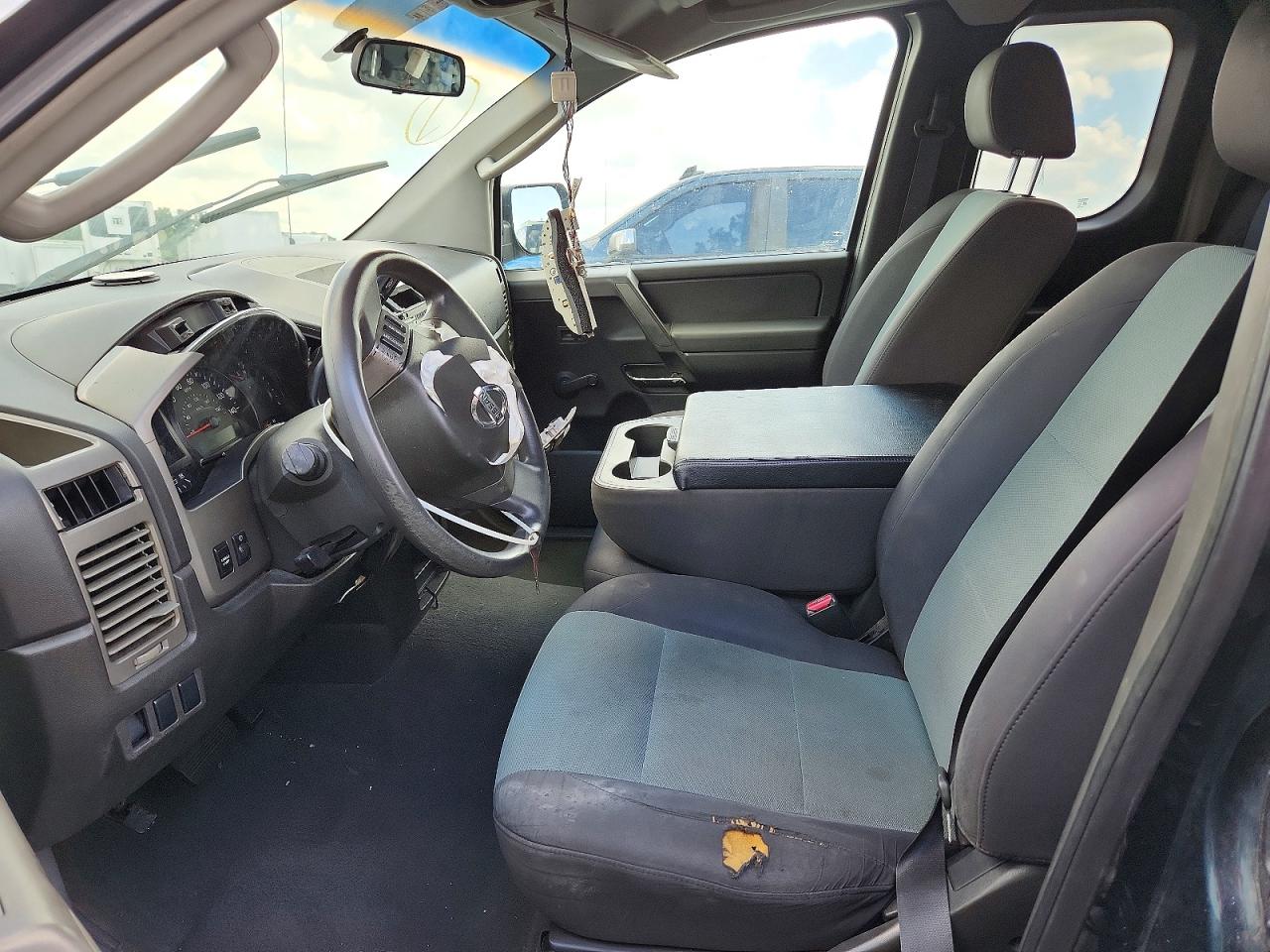 Nissan Titan Xe