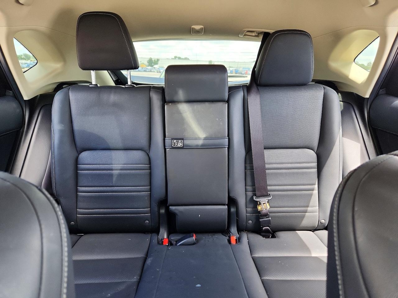 Lexus NX Base