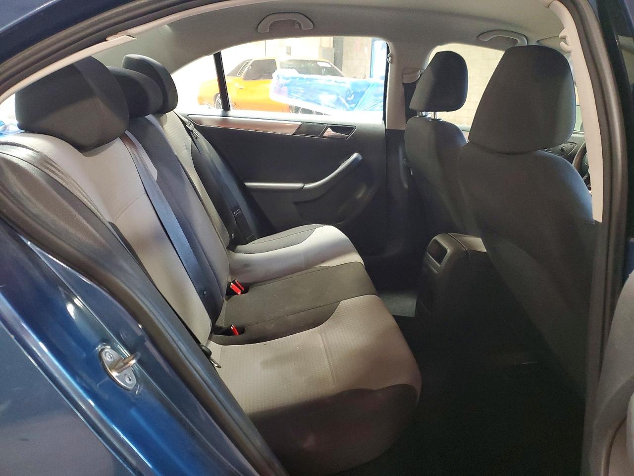 Volkswagen Jetta S