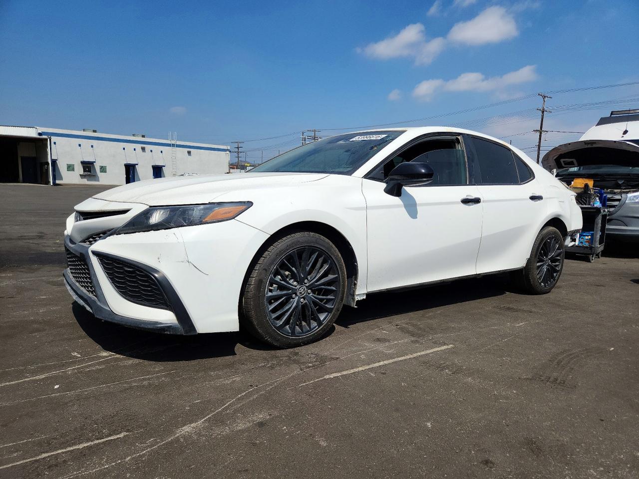 Salvage Toyota Camry Image